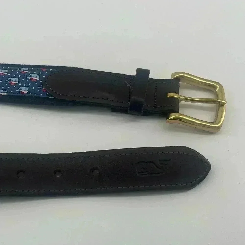 Vineyard Vines canvas/leather Santa whale belt